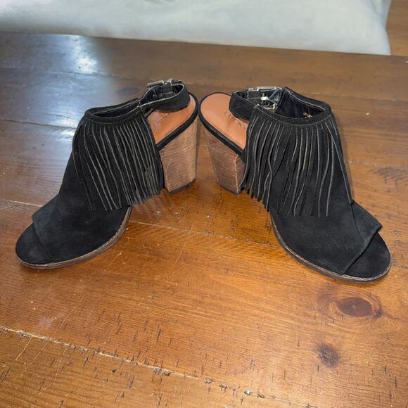 Lucky Brand Black Suede Open Toe Fringe Sandals size 8 Liennah. - Picture 3 of 8